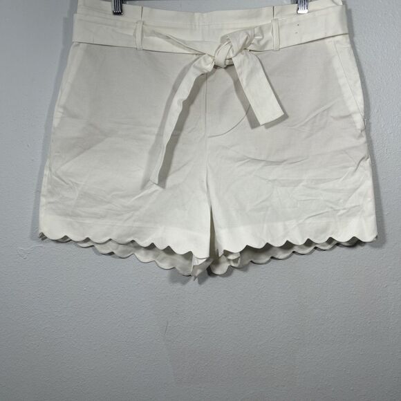 Ann Taylor Shorts Womens 14 White Scalloped High Rise Tie Tapered Leg Minimalist - Picture 1 of 10